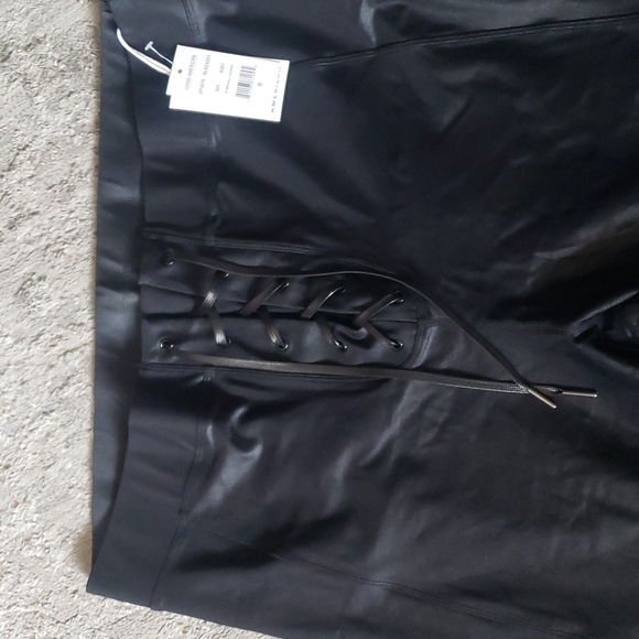 Good American bombshell leggings - Picture 4 of 9